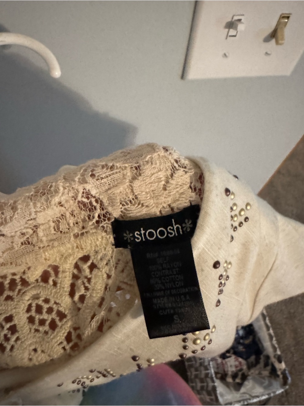 Stoosh Cream Lace-Back Twist Hem Long-Sleeve Top with Stud Detail - Picture 4 of 5